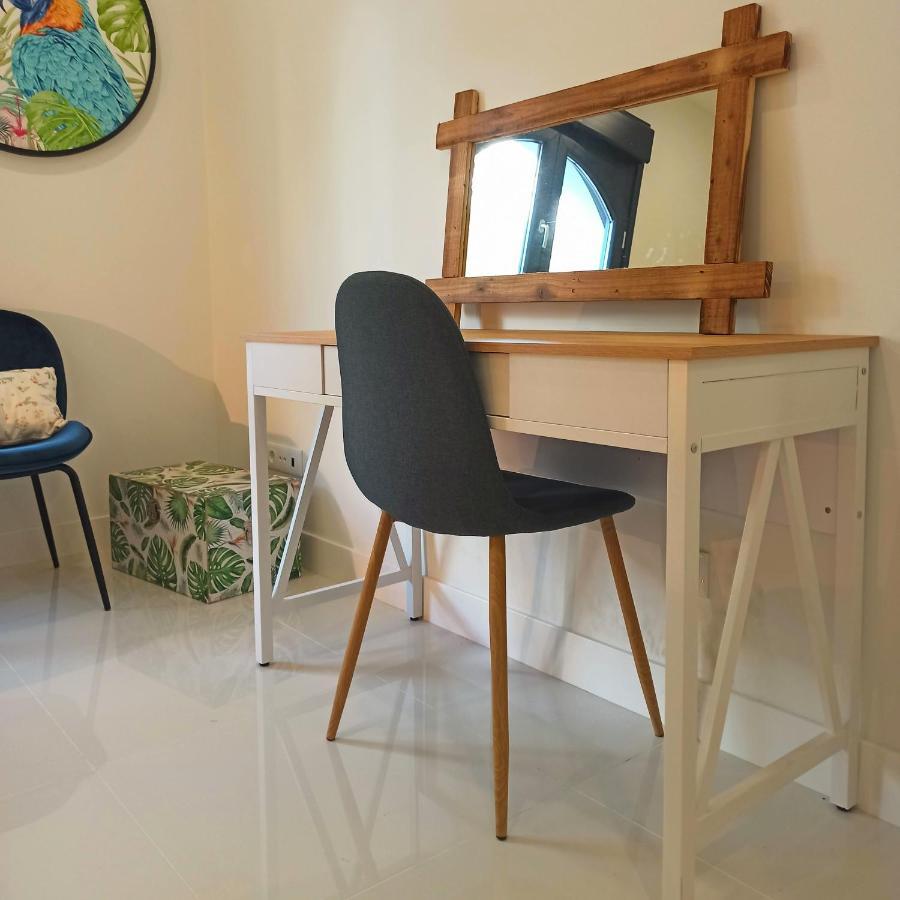 La Paloma Beach Apartment With Pool By Casa Del Sol Hr Manilva Εξωτερικό φωτογραφία