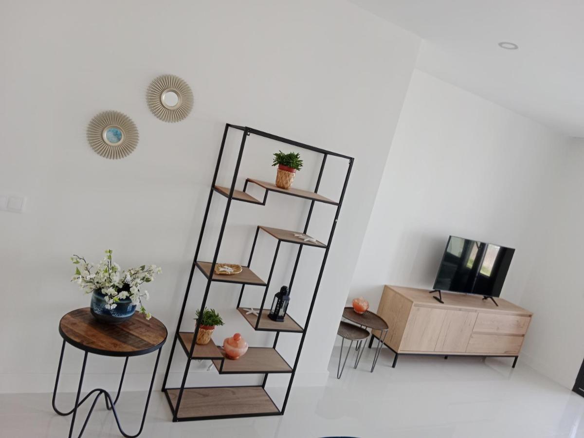 La Paloma Beach Apartment With Pool By Casa Del Sol Hr Manilva Εξωτερικό φωτογραφία