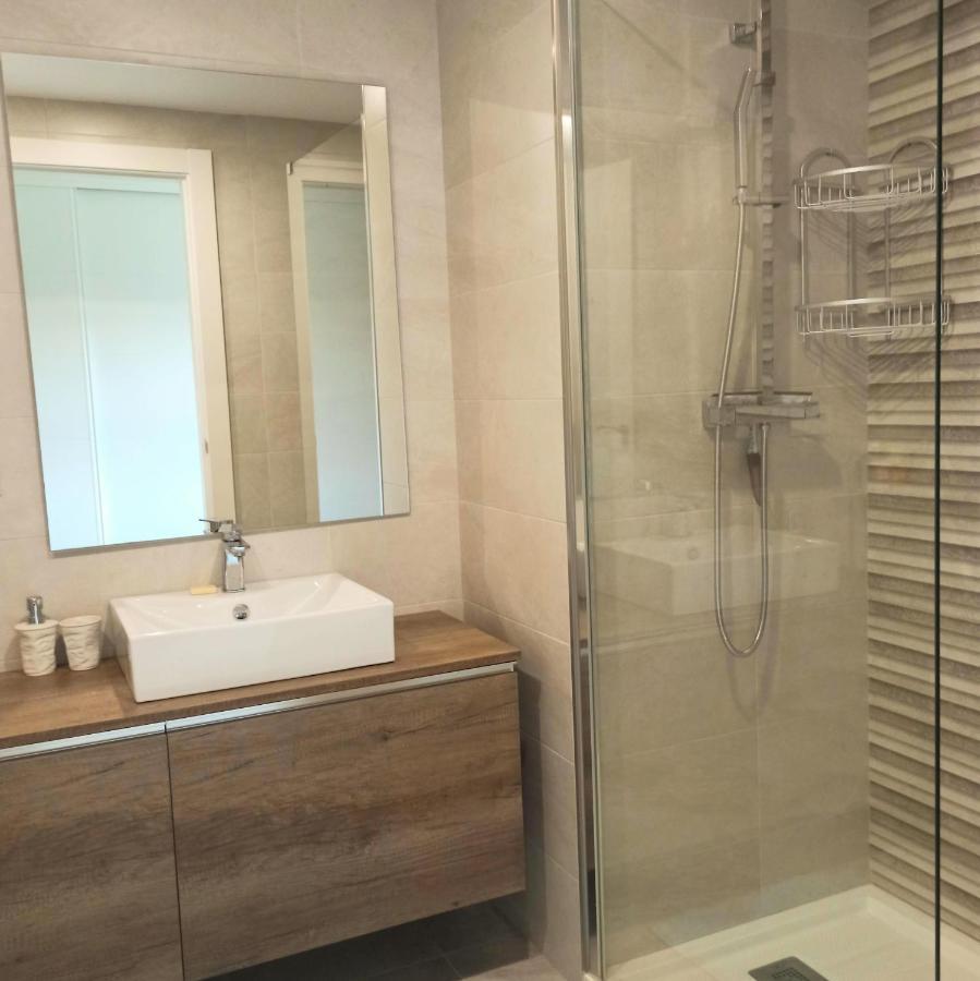 La Paloma Beach Apartment With Pool By Casa Del Sol Hr Manilva Εξωτερικό φωτογραφία