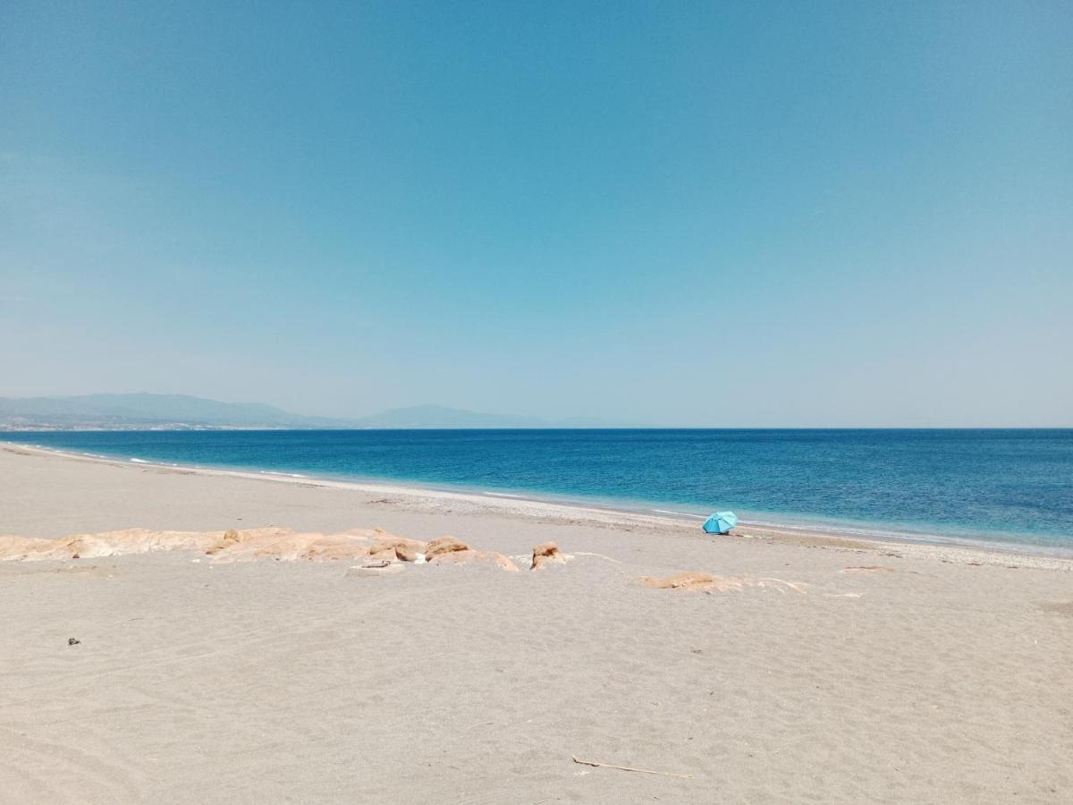 La Paloma Beach Apartment With Pool By Casa Del Sol Hr Manilva Εξωτερικό φωτογραφία